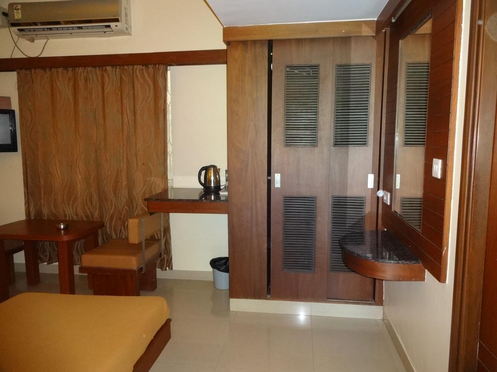 Sheetal Residency Otel Bangalore Dış mekan fotoğraf