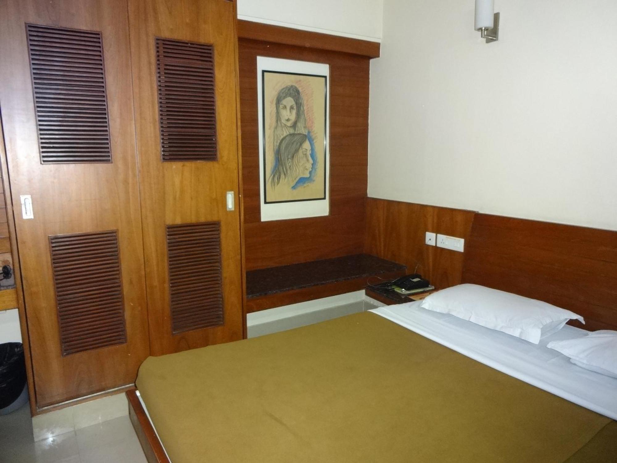 Sheetal Residency Otel Bangalore Dış mekan fotoğraf