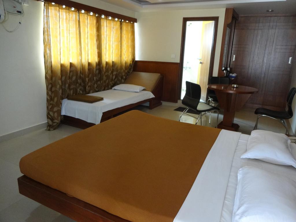 Sheetal Residency Otel Bangalore Dış mekan fotoğraf