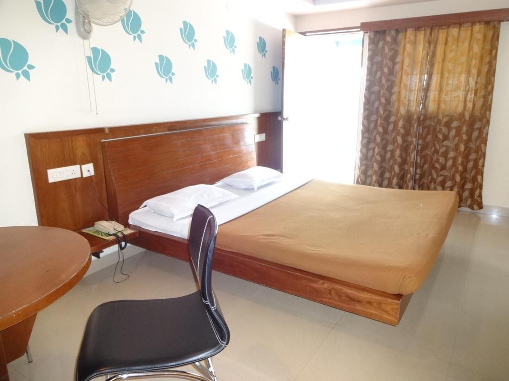 Sheetal Residency Otel Bangalore Dış mekan fotoğraf
